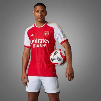 Arsenal F.C Kits